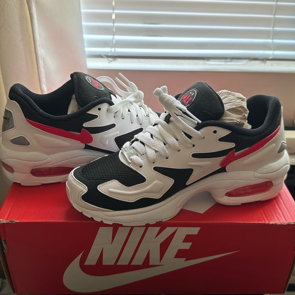 Women NIKE MAX 2 LIGHTS
